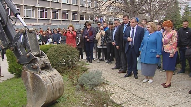 Ремонт за 1 400 000 лв. започнаха в  ПГД „Николай Хайтов“