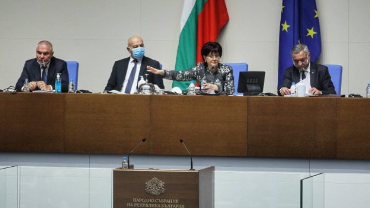 Какво свършиха за 4 г. депутатите в 44-тото НС