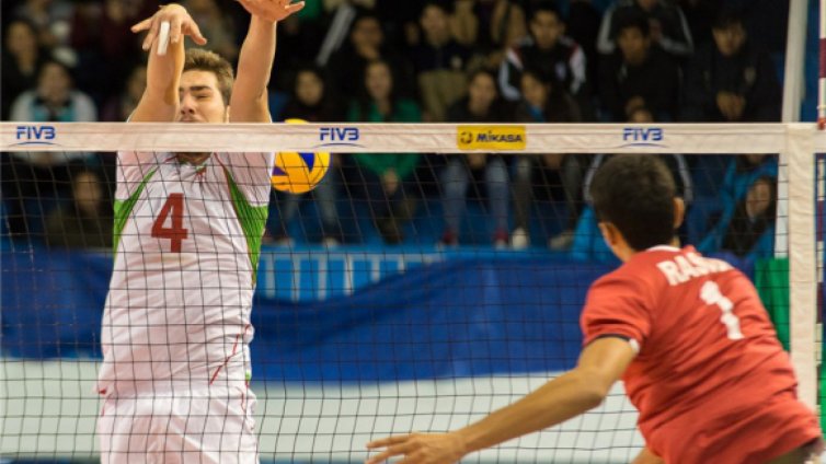 България загуби от Иран с 1:3 на СП за юноши