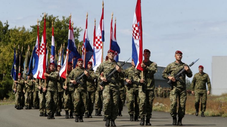 И Хърватия възстановява наборната военна служба