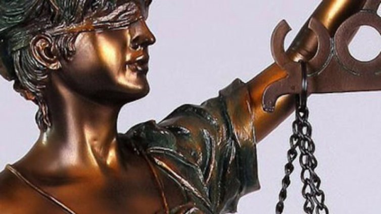 Прокурори шантажирали министри и депутати с дела