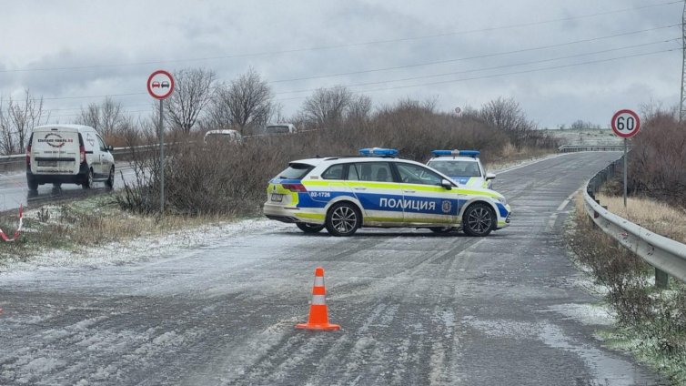 Ограничават движението на тежкотоварни автомобили в североизточна България