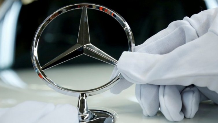 Растат продажбите на представителни автомобили