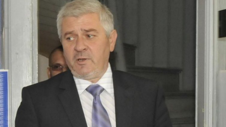 Шарков не вярва на Местан: Кой на чия страна е за битите лекари?!