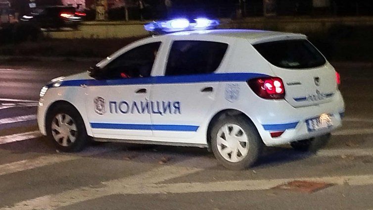 Откриха труп на жена в Елените