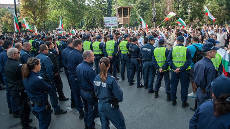 Полицаите заплашиха да протестират и по време на председателството  