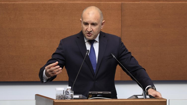 Радев: Правим централен електронен регистър за цените на храните