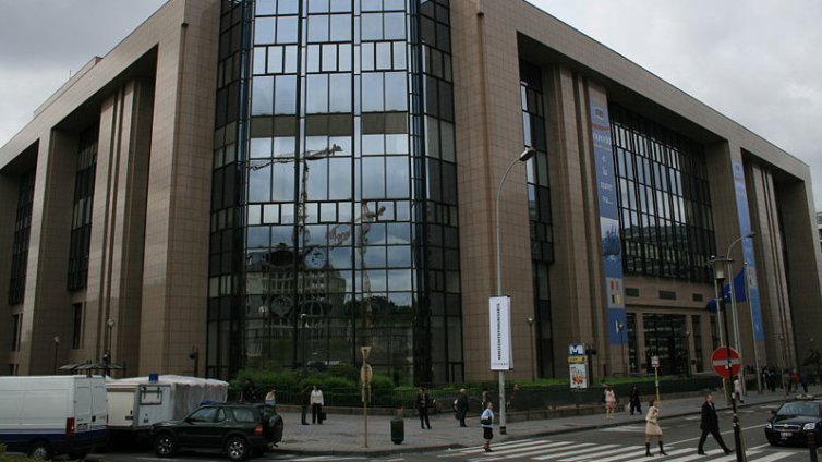ЕС: Нараства натискът над журналистите