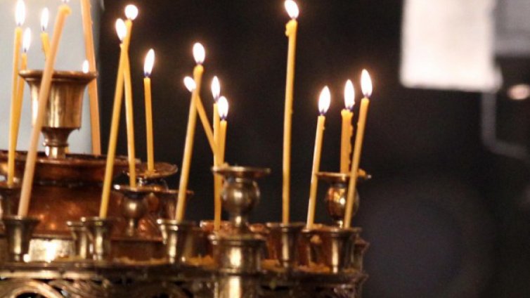 За безопасно шофиране – осветени икони