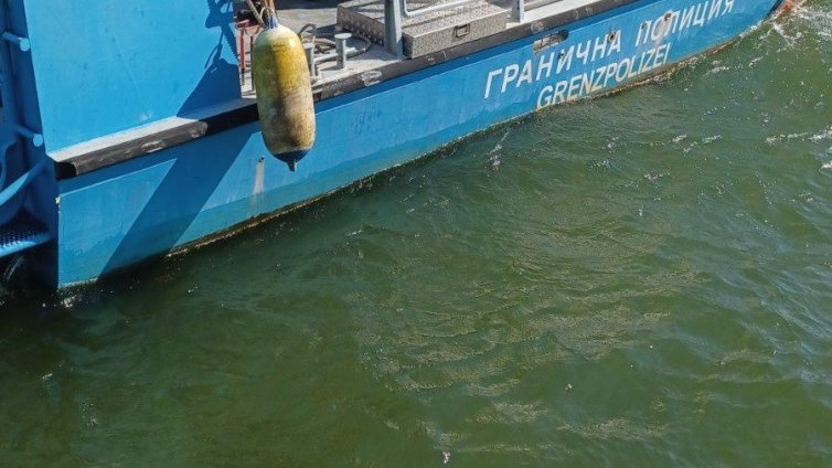 Нивото на Дунав продължава да спада