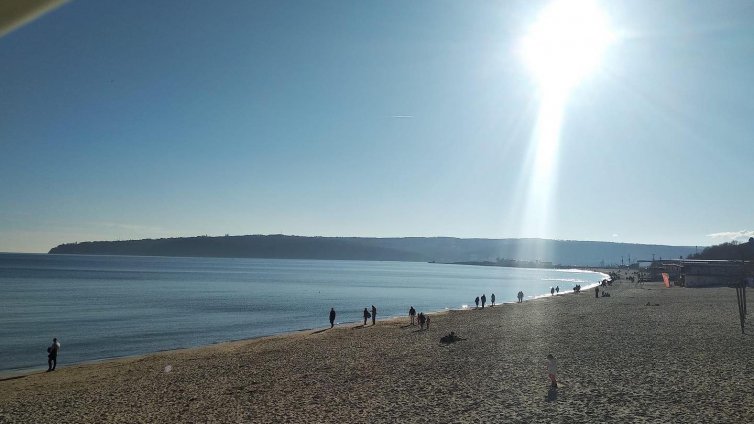 Варна изпрати 2022 г. с температурен рекорд