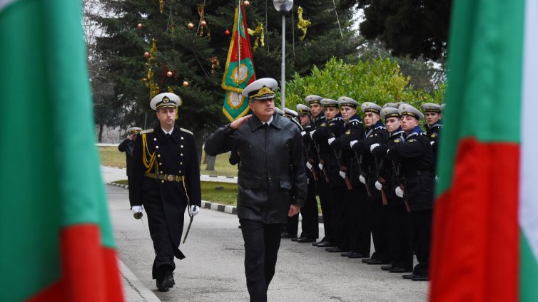 137 години навърши ВВМУ "Н. Й. Вапцаров"