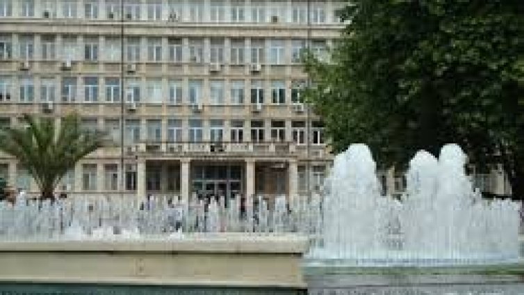 След 15 септември ремонтите по ларгото продължават с нова сила