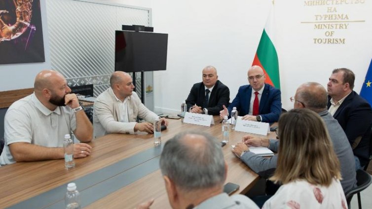 Министерствата на земеделието и туризма ще утвърждават виното като важна част от идентичността на България