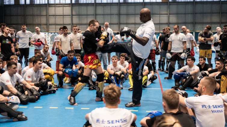 SENSHI открива 2026 с елитен лагер