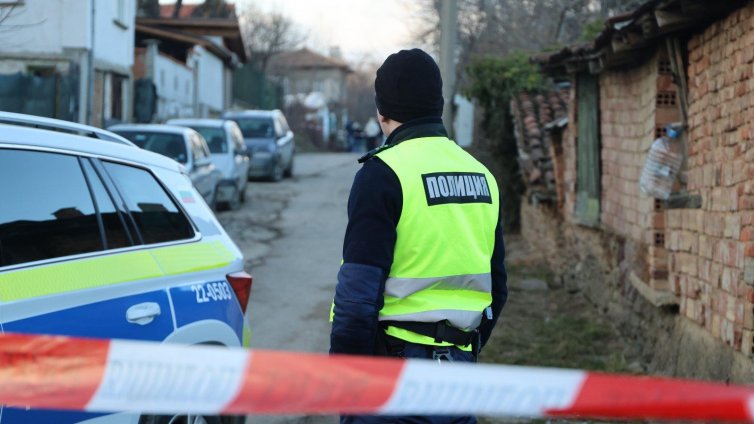 Кметът на Ахелой за украинката, убила двете си деца: Грижовна майка