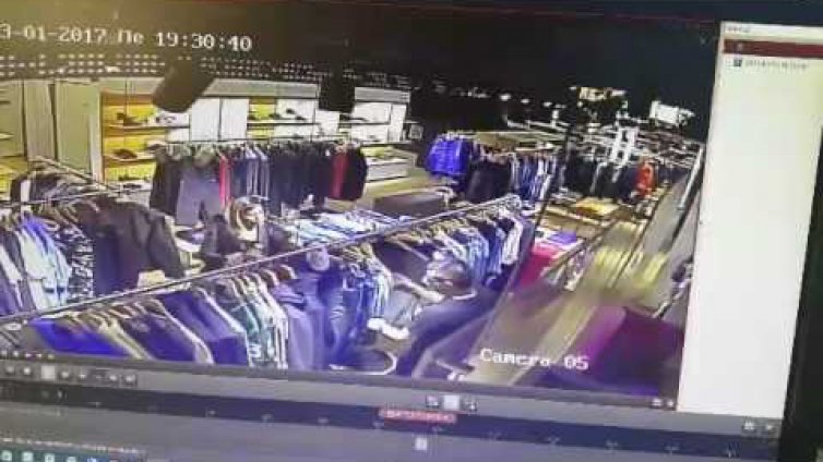 Във Варна задържаха двама мъже за кражби