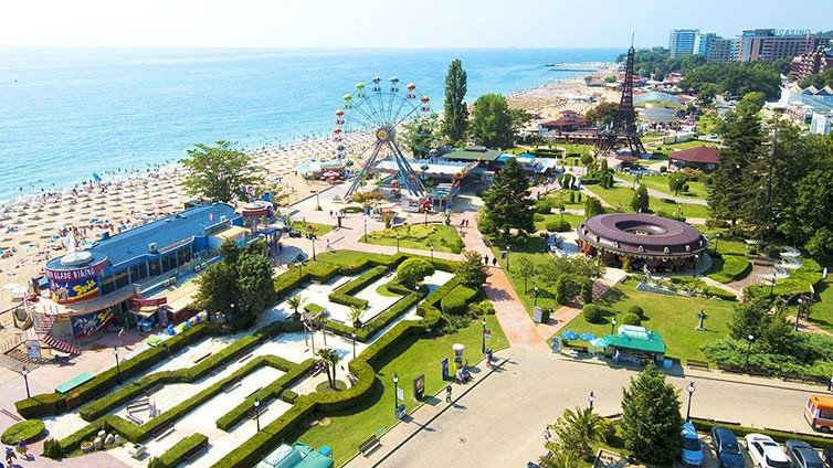 Едва 10 000 туристи от Румъния дошли за празниците край Варна