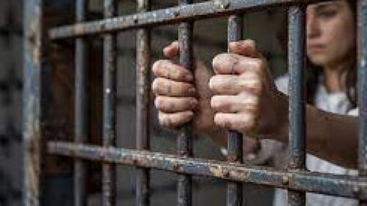Млада варненка влиза в затвора за кражба от супермаркет