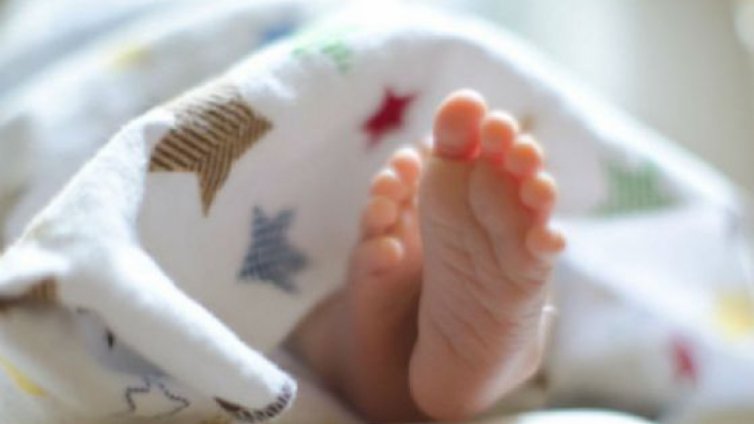 Бебе почина на път за болница