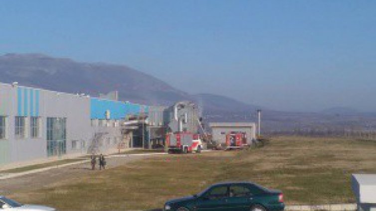 Взрив смути кюстендилци, горя завод