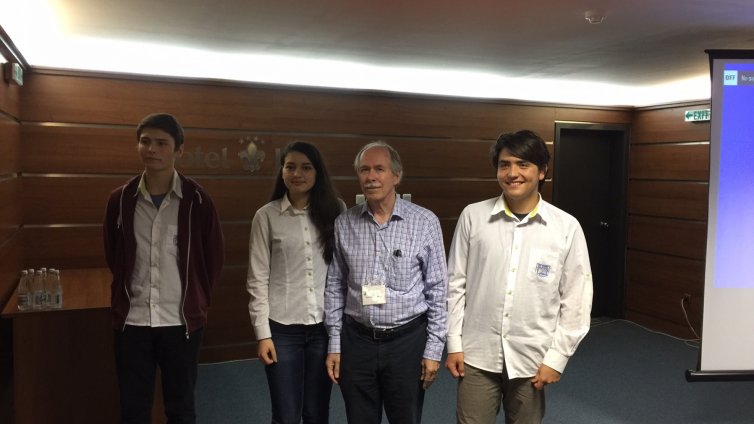 Варненски ученици се срещнаха с Нобелов лауреат