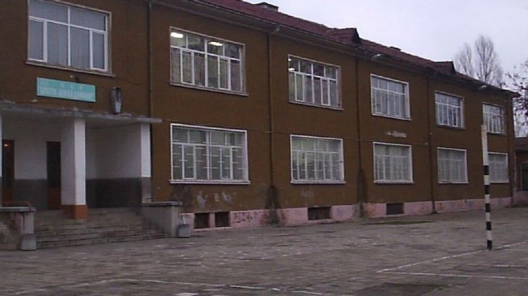 Хулиганче тормози 5 училища в Пловдив