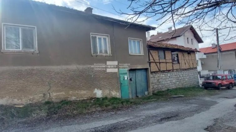 Видели Ивана в къща край Дупница?