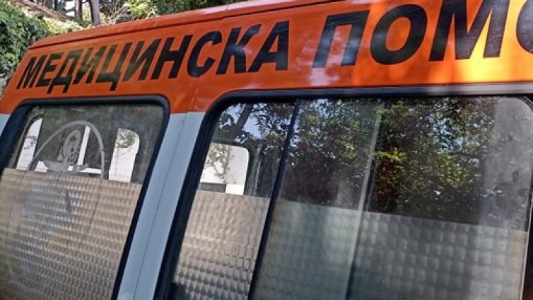 Мъж е с опасност за живота след катастрофа