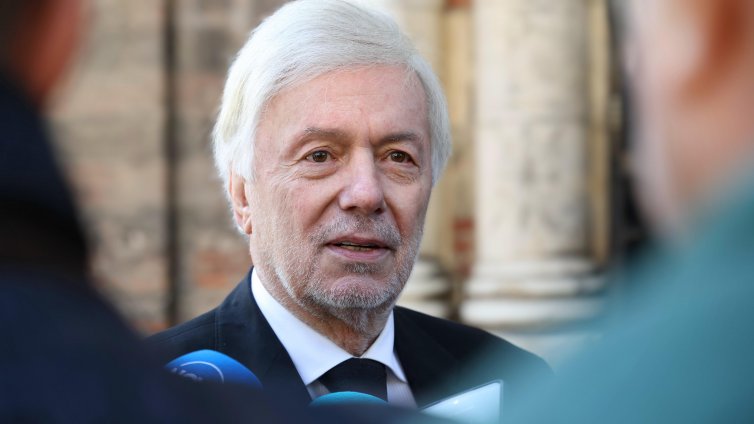 Валентин Михов: Димитър Пенев устоя на мръсотиите