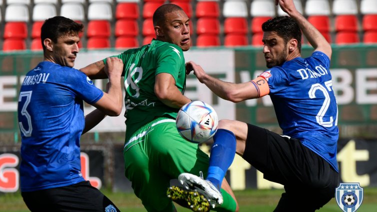 Черно море помрачи празника на Ботев във Враца