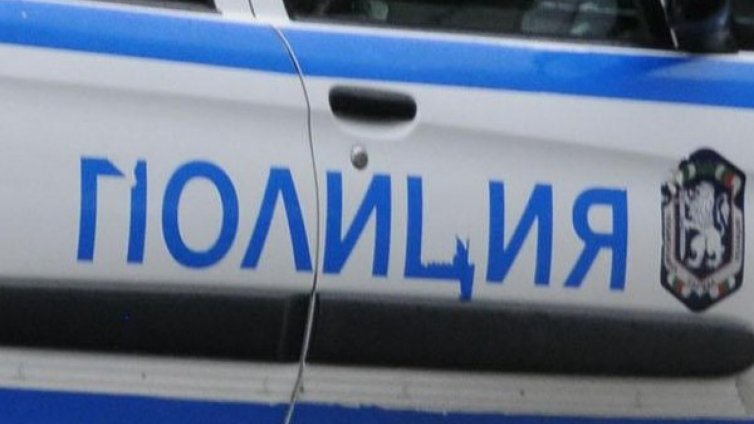 Шофьор преби жена, одраскала му колата