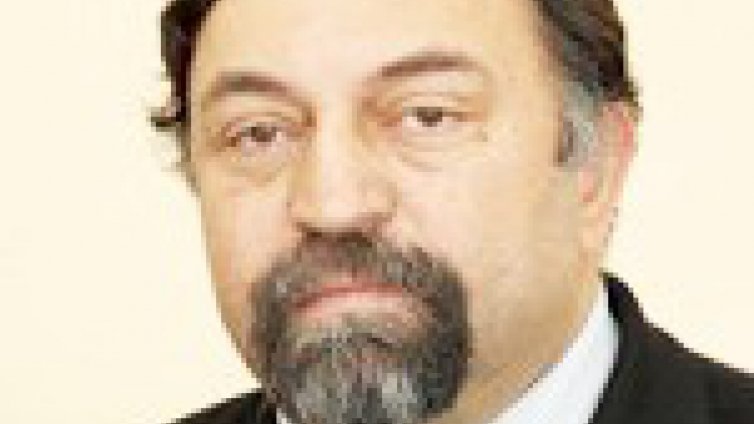 Отличиха варненски лекар за приноса му в борбата с редките болести