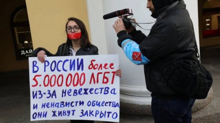Убита рускиня в Санкт Петербург – активистка за ЛГБТ права?  