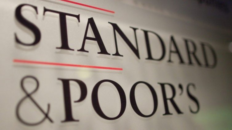 "Стандард енд Пуърс" намали оценката си за кредитния рейтинг на България