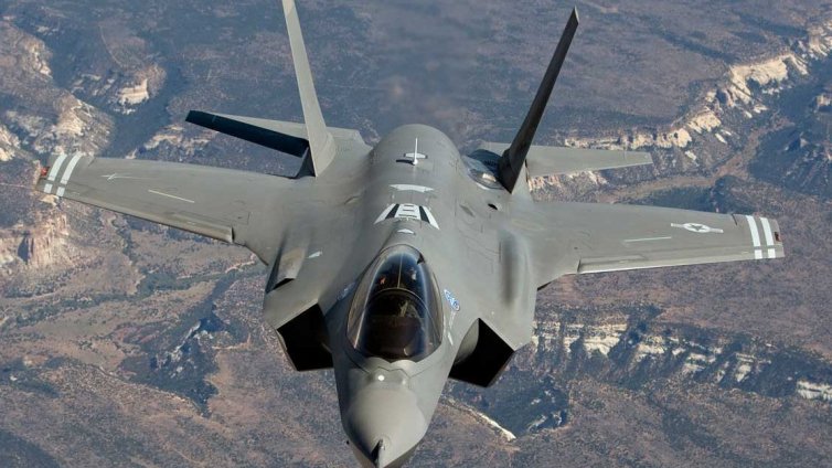 САЩ приземиха изтребители F-35 Lightning II – катапултират седалките! ВИДЕО