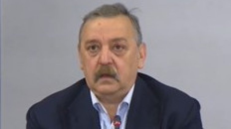 Проф. Кантарджиев: Спешно са нужни нови мерки заради "Делта"