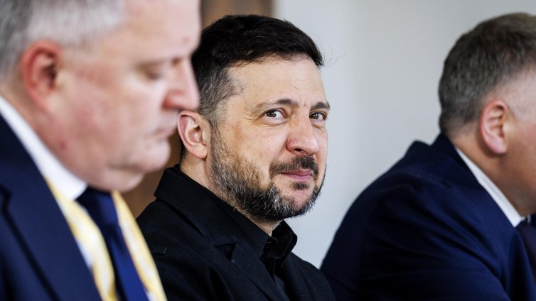 Зеленски е готов да се срещне с Путин в Истанбул
