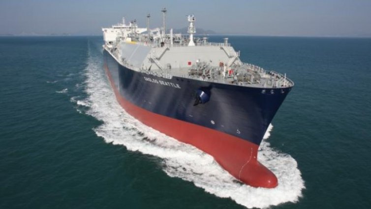 Германия е конфискувала 3 танкера за втечнен природен газ на "Газпром"