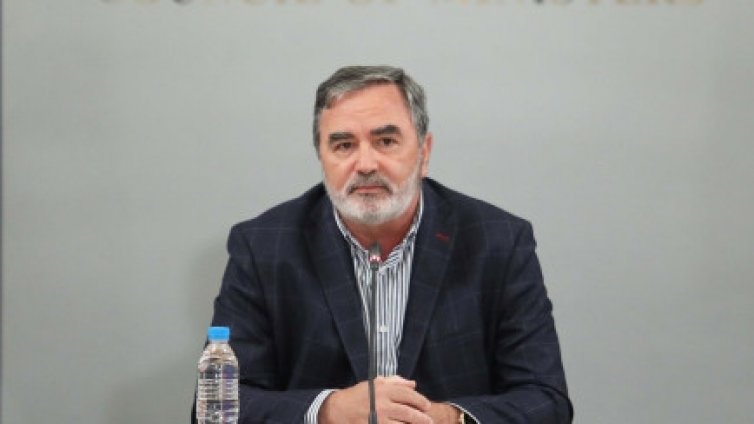След случая във врненска градина: Доц. Кунчев засили контролът в местата, където се готви храна за деца