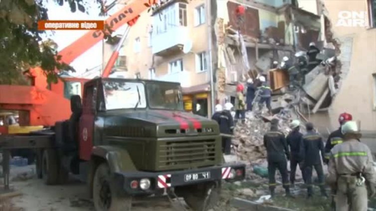 Загинали и ранени след газов взрив в блок в Украйна