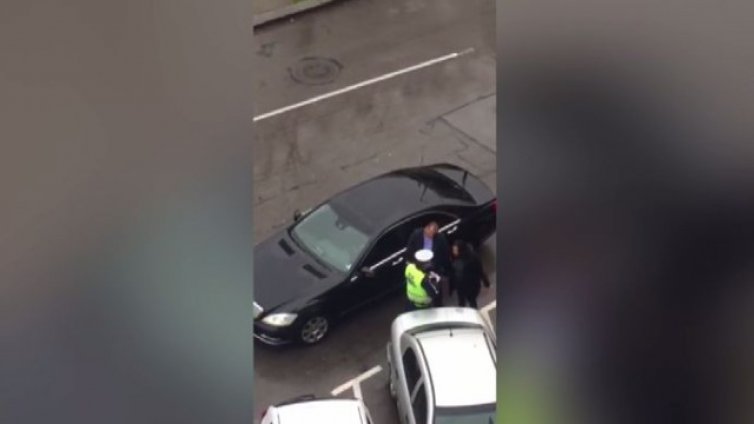 Авторът на клипа с колата на НСО: Десислава Радева беше в автомобила