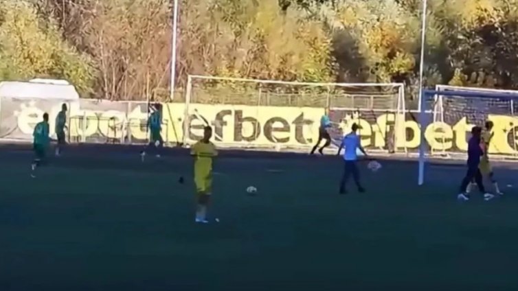 Купата на България: Съдия избяга от терена след като даде дузпа (ВИДЕО)