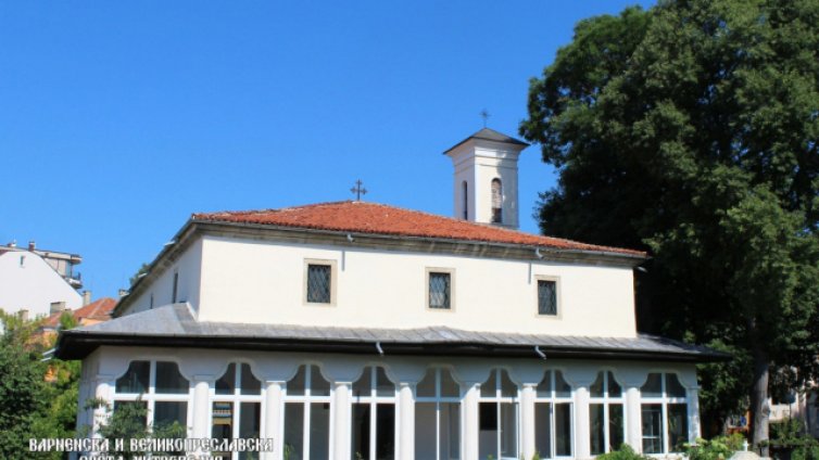 Великденски четения започват във варненски храм