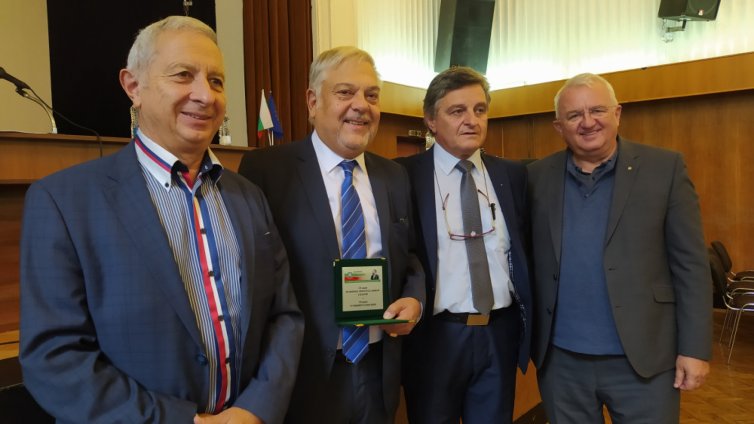 Вицепремиерът Марияна Николова: България да стане дестинация за четири сезона