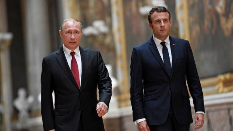 Макрон поканил Путин във Франция