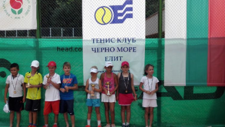 10 годишни тенисисти мериха сили във Варна