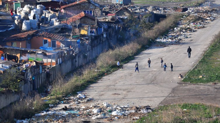 Багери ринат тонове боклуци в „Максуда“ (СНИМКИ)