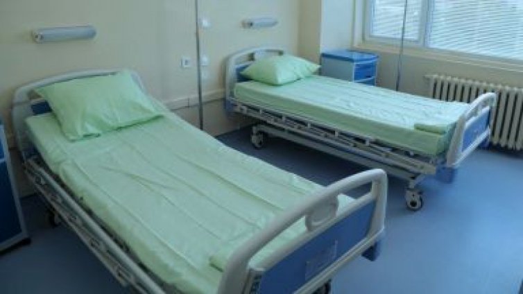 Здравното министерство разработва пакет от мерки за общинските болници с дългове