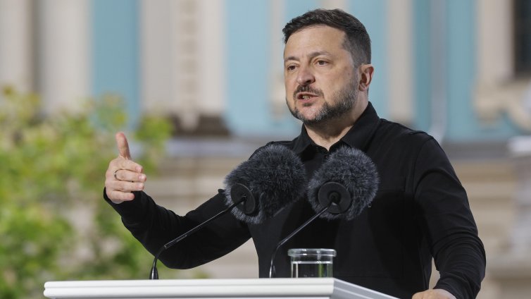 Зеленски предупреди Путин: Ще се бориш за оцеляването си